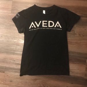 Black Aveda shirt.